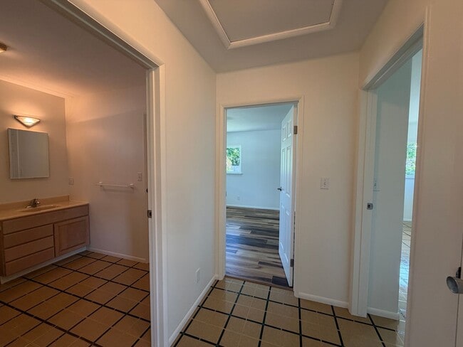 Building Photo - Relaxed Island Living in the Heart of Kailua