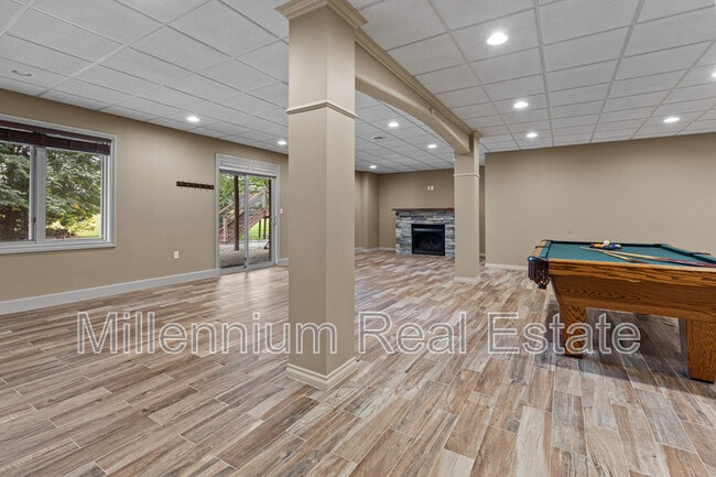 Building Photo - 64121 Turnberry Way