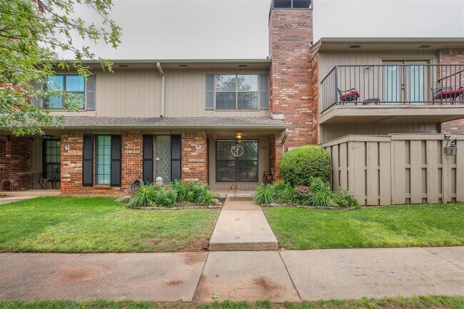 Primary Photo - 6500 N Grand Blvd