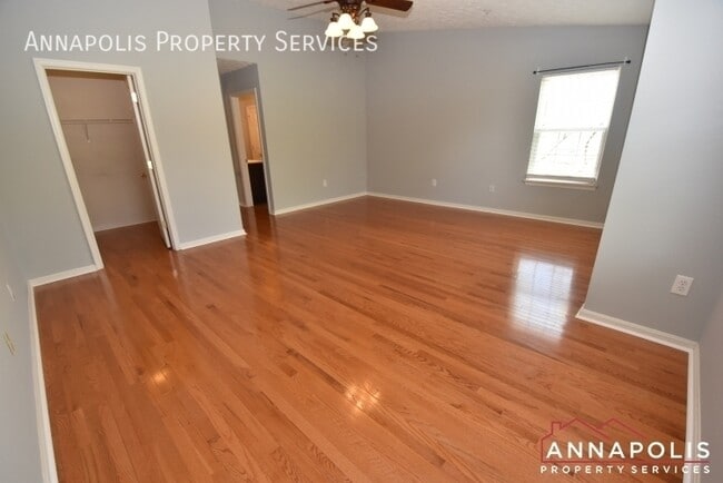 Building Photo - 8203 Barrington Ct