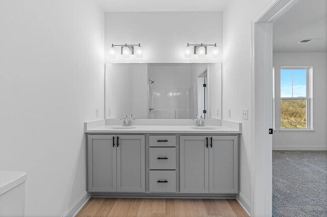 Building Photo - Charming 3-Bed, 3-Bath Home at James Creek – ONE MONTH FREE RENT!