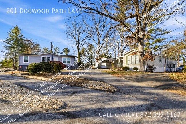 Building Photo - 201 Dogwood Path Ln