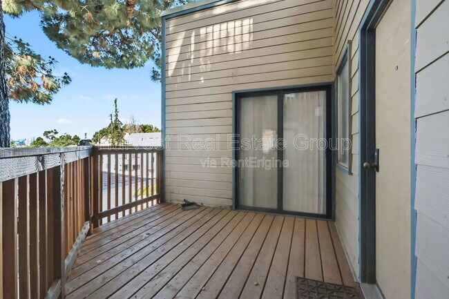 Building Photo - 2982 Park Blvd