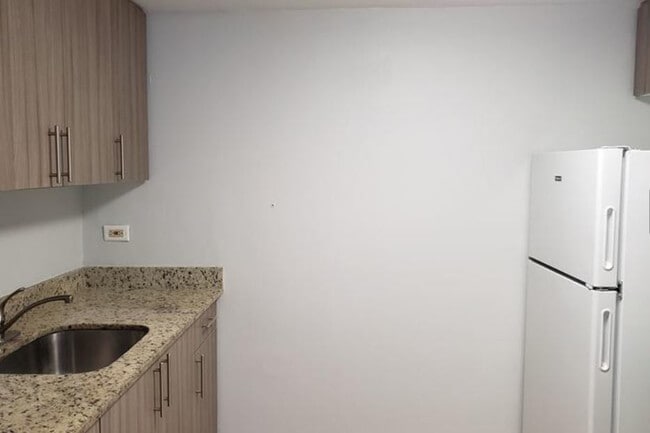 Building Photo - Schulman Properties