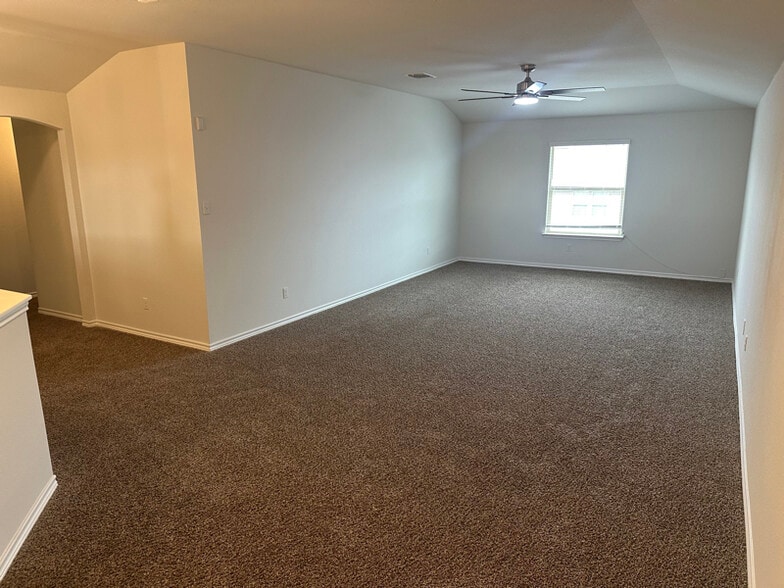 Building Photo - 6149 Lavaca Dr