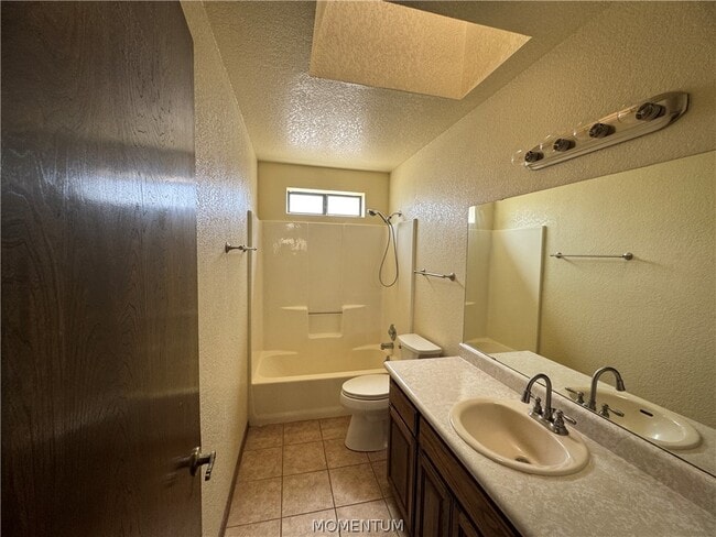 Building Photo - 2610 Sierra Ln