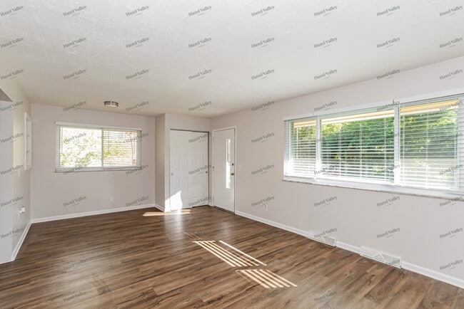 Building Photo - 7857 Tucson Ct