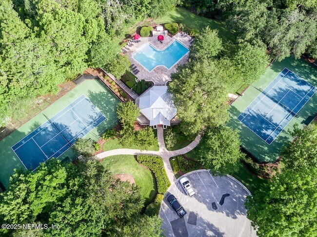 Building Photo - 1995 Bluebonnet Way