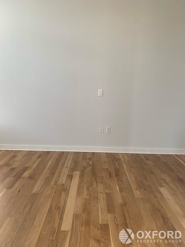 Building Photo - 71-13 60th Lane