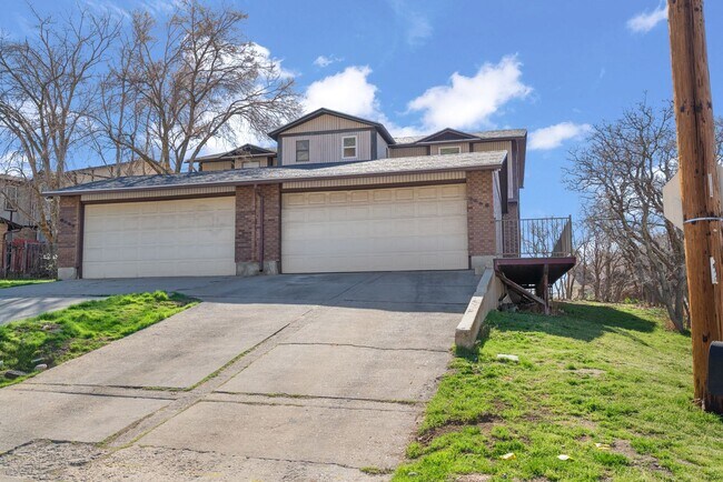 Building Photo - 8566-8568-8568 Wasatch Blvd