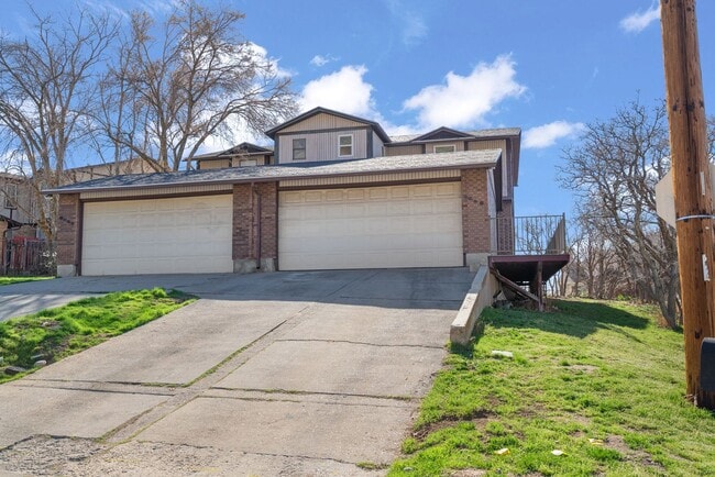Building Photo - 8566-8568 Wasatch Boulevard East