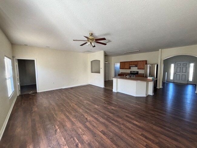 Building Photo - 3/2 Home in Sun Valley SW Ocala