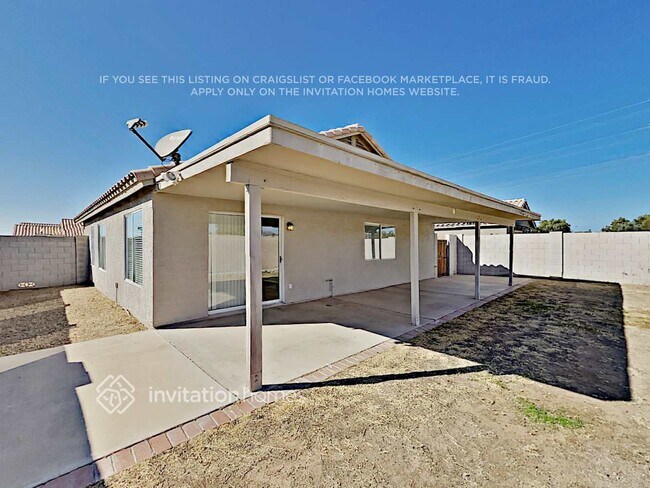 Building Photo - 519 N Balboa