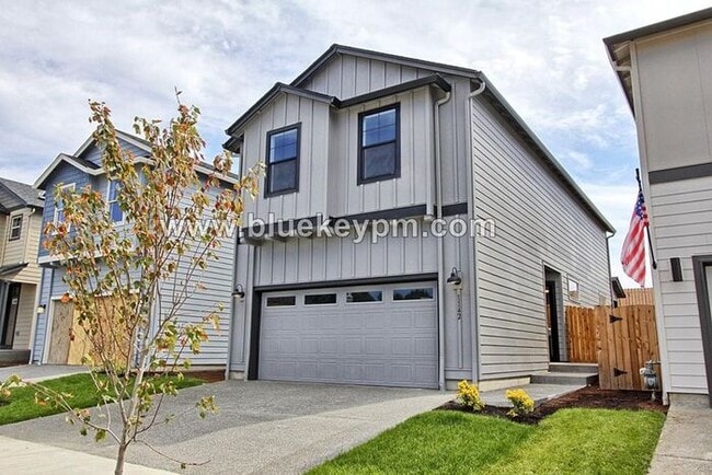 Building Photo - 3 Bed, 2.5 Bath Home in Ridgefield's McCormick Creek Subdivision