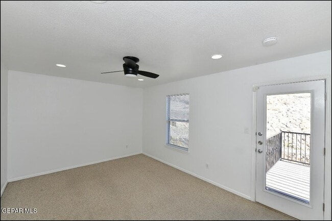 Building Photo - 1603 Villa Del Sol St