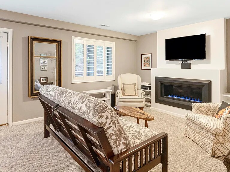 Building Photo - 1303 Branchlands Dr
