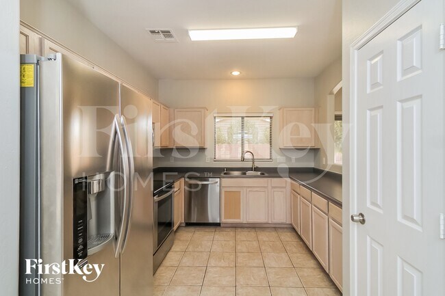 Building Photo - 13171 W Gelding Cir