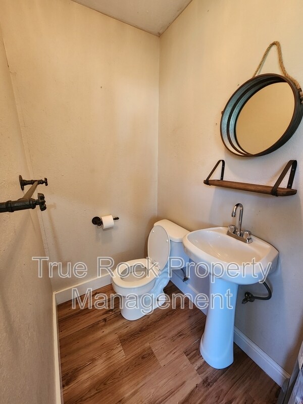 Building Photo - 22290 County Rd 3499