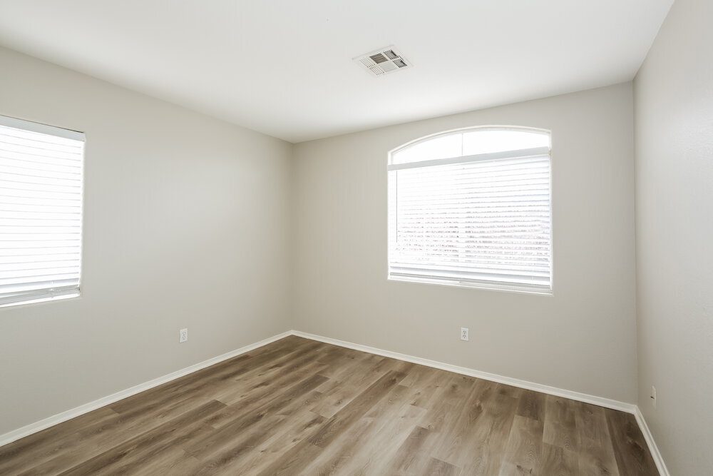 Building Photo - 438 River Glider Ave