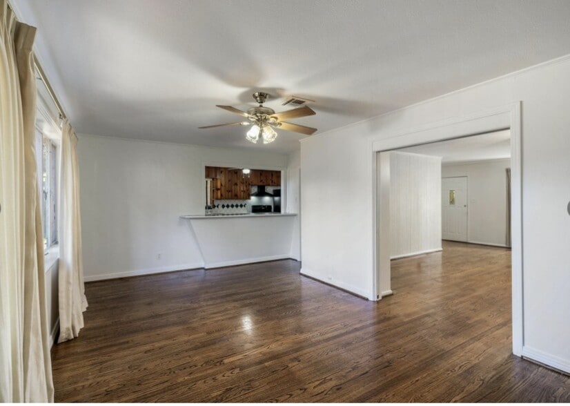 Building Photo - 3106 Prescott St