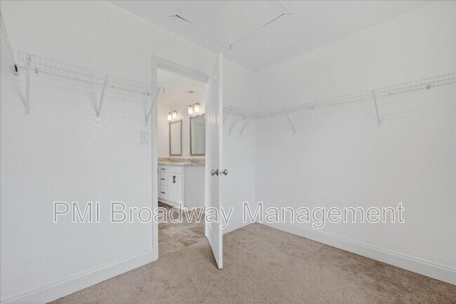 Building Photo - 1264 Black Oak Cir