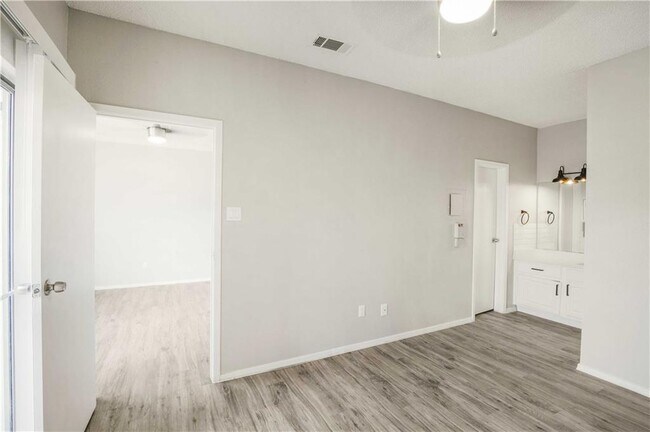 Building Photo - 12166 Metric Blvd