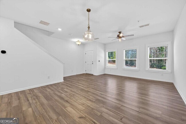 Building Photo - 4406 Ryan St