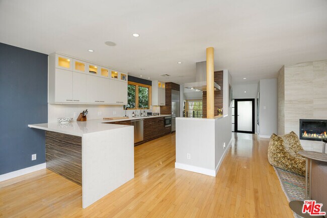 Building Photo - 4108 Murietta Ave