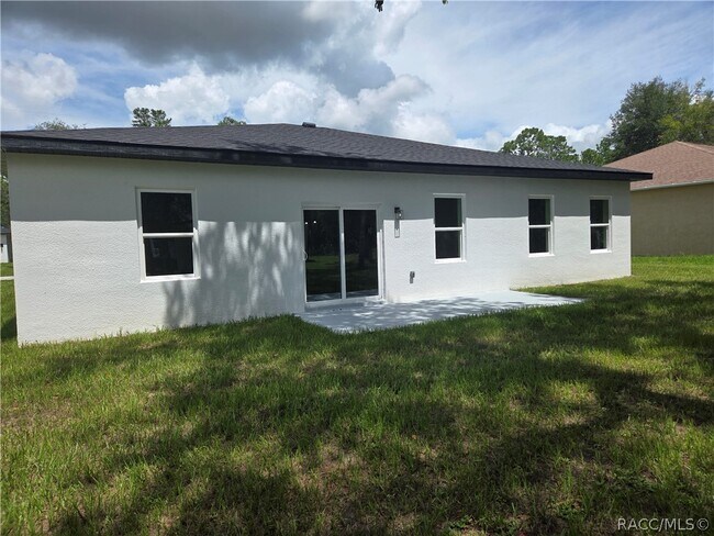 Building Photo - 8125 N Maltese Dr