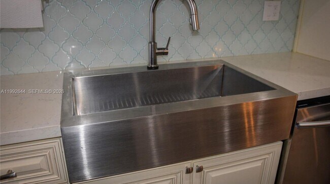 Building Photo - 7849 SW 103rd Pl