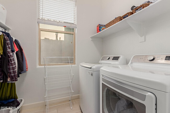 Building Photo - 19675 E Oriole Way