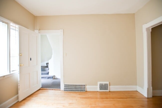 Building Photo - 3221 N Newhall St