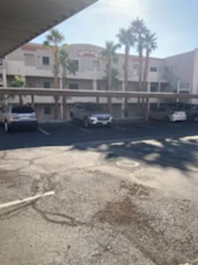 Building Photo - ** 2 FREE WEEKS** Gorgeous 3Bdrm 2 bath apartment