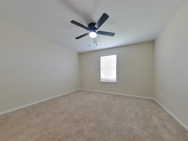 Building Photo - 536 Red Dusk Paint Dr