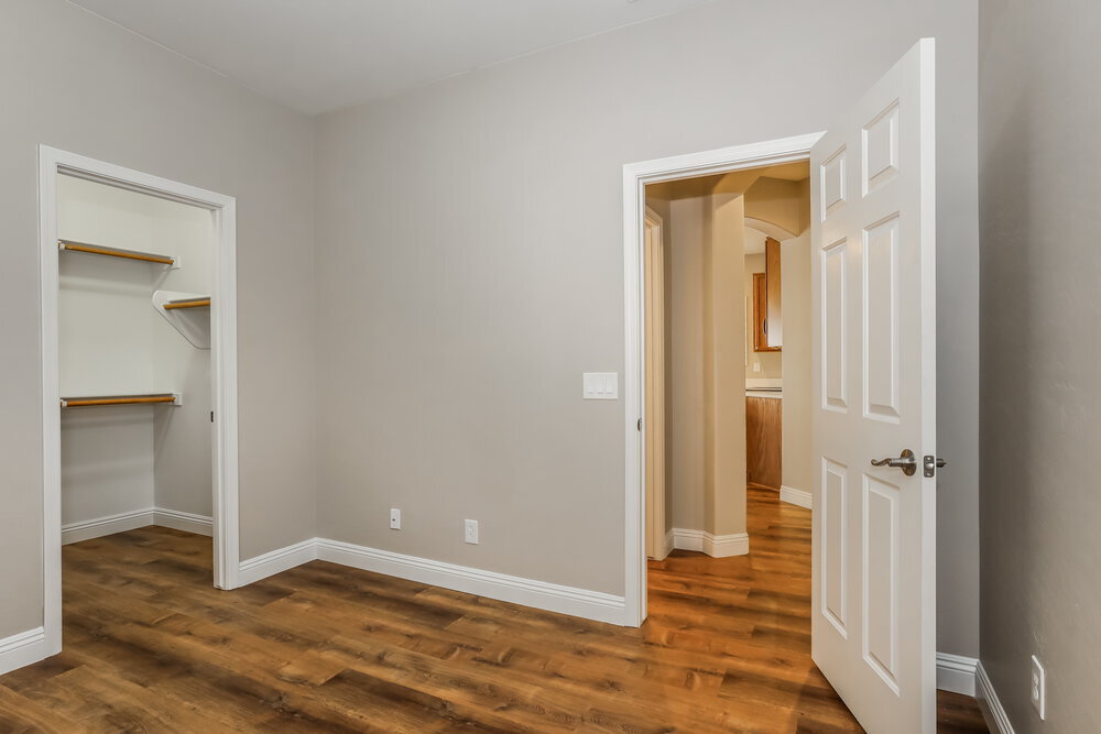 Building Photo - 2650 E Wildhorse Pl