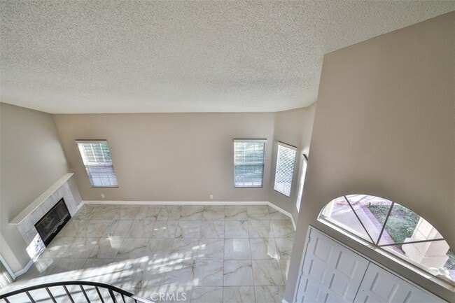 Building Photo - 176 Cll Renata