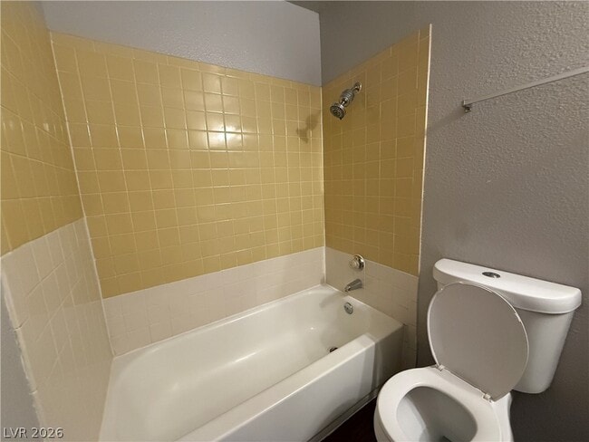 Building Photo - 2853 Wheelwright Dr