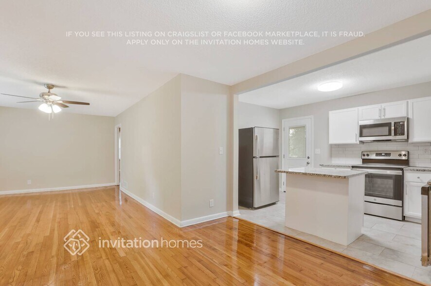 Building Photo - 317 Bromack Dr SE
