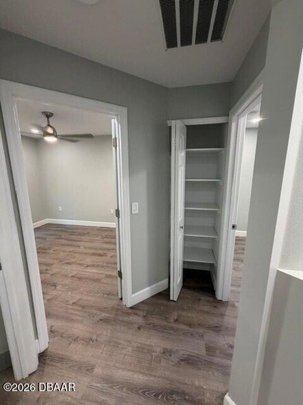 Building Photo - 6807 Henno Ct