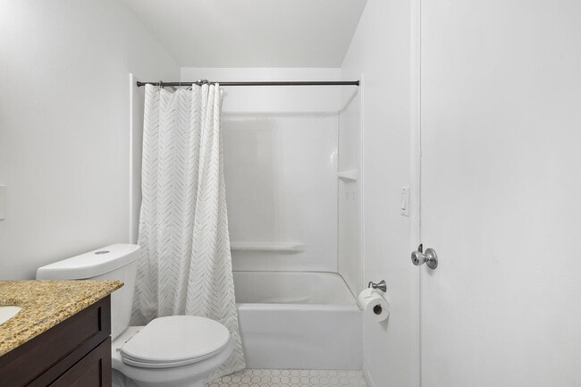 Building Photo - 217 Georgian Park Dr