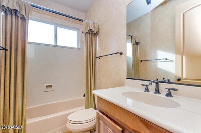 Building Photo - 4842 E Firestone Dr