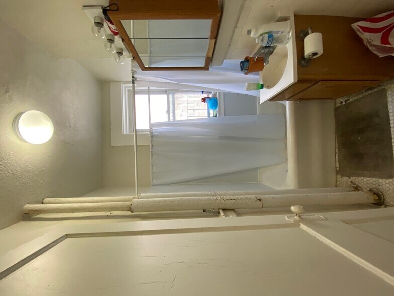 Building Photo - 1163 Boylston St