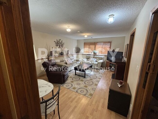Building Photo - 15536 Garfield Cir