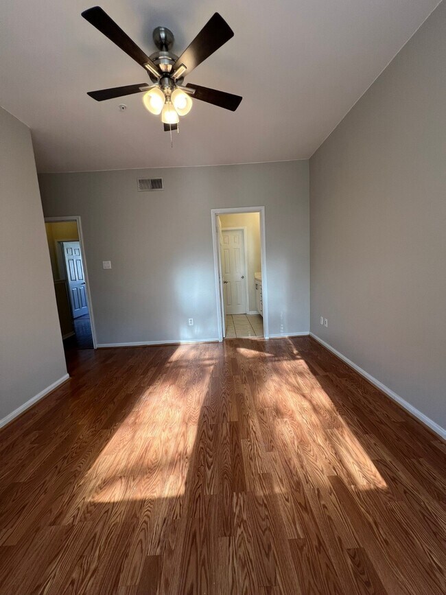 Building Photo - 12707 Boheme Dr