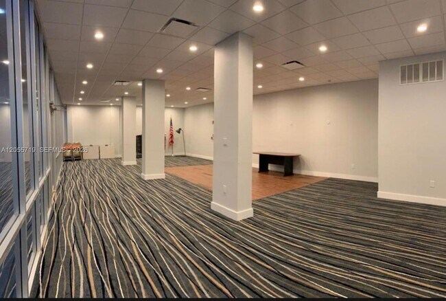 Building Photo - 11930 N Bayshore Dr