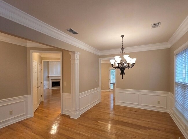 Building Photo - 2042 Polesdean Ln NW