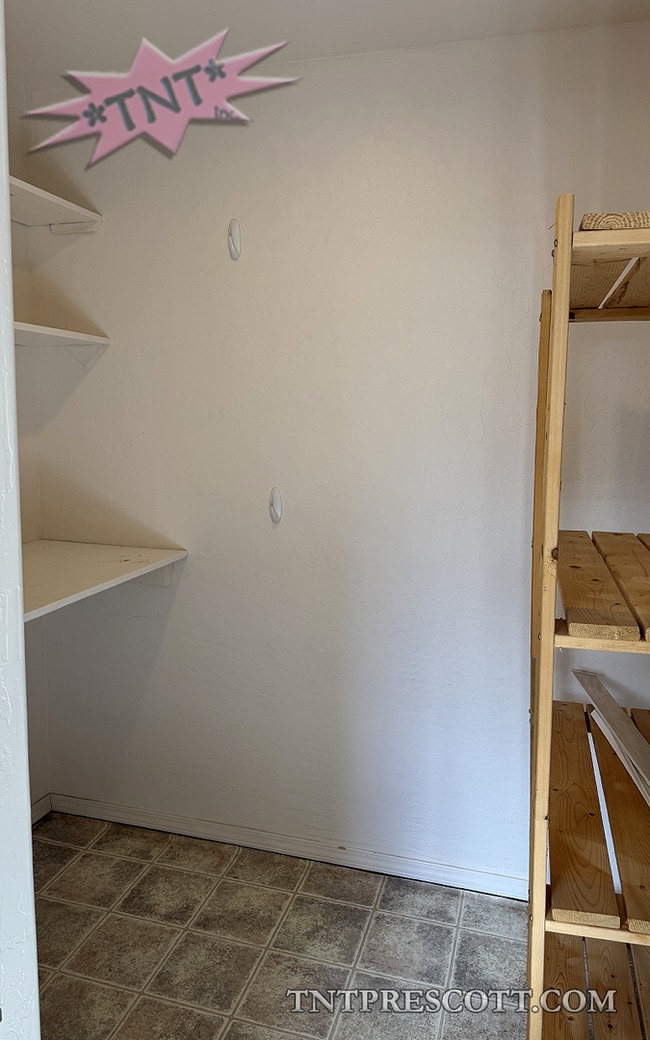 Building Photo - Home in Yavapai Hills HOA