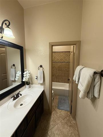 Building Photo - 5625 Binbranch Ln