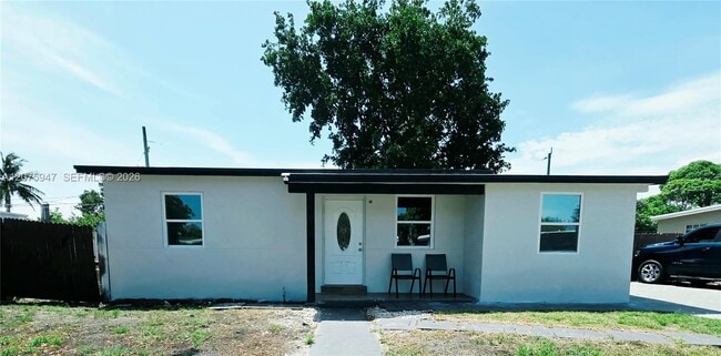Building Photo - 5301 NE 17th Ave