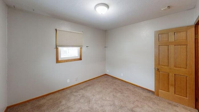 Building Photo - 1103 E Indiana Ave